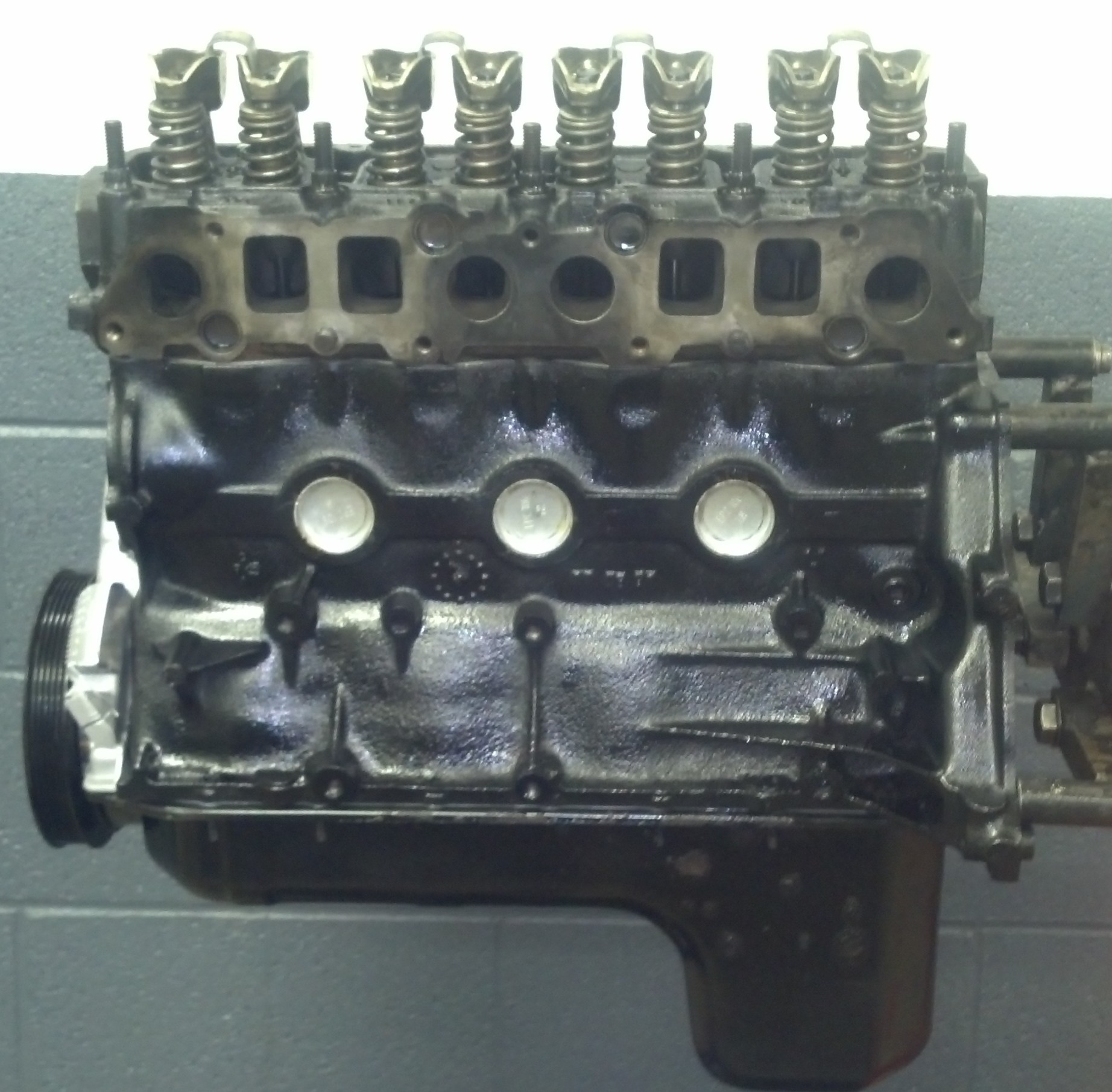 Jeep 2.5 rebuilt engines